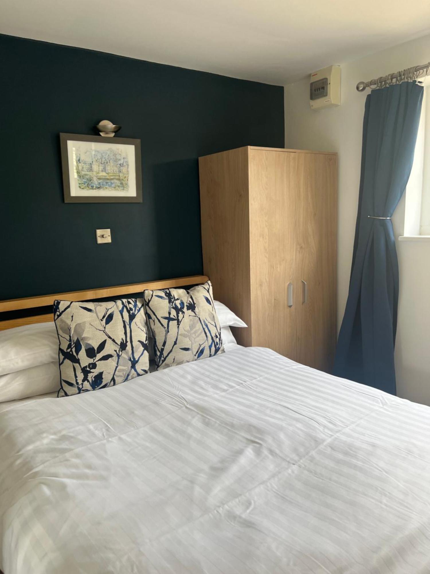 Priory Tearooms Burford With Rooms Екстериор снимка