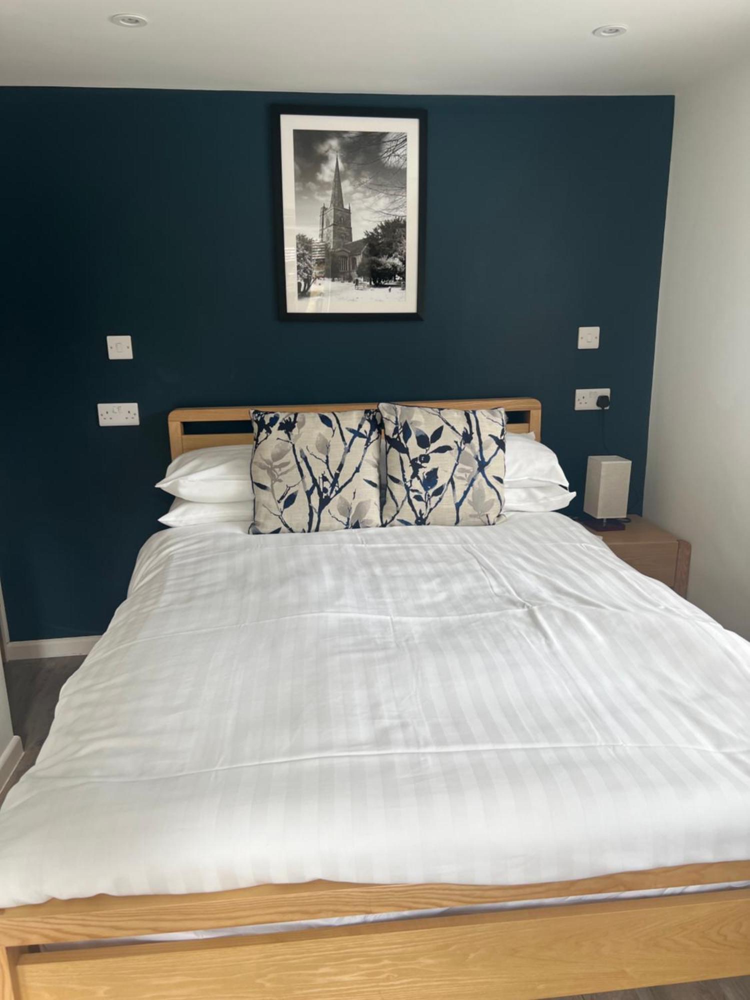 Priory Tearooms Burford With Rooms Екстериор снимка
