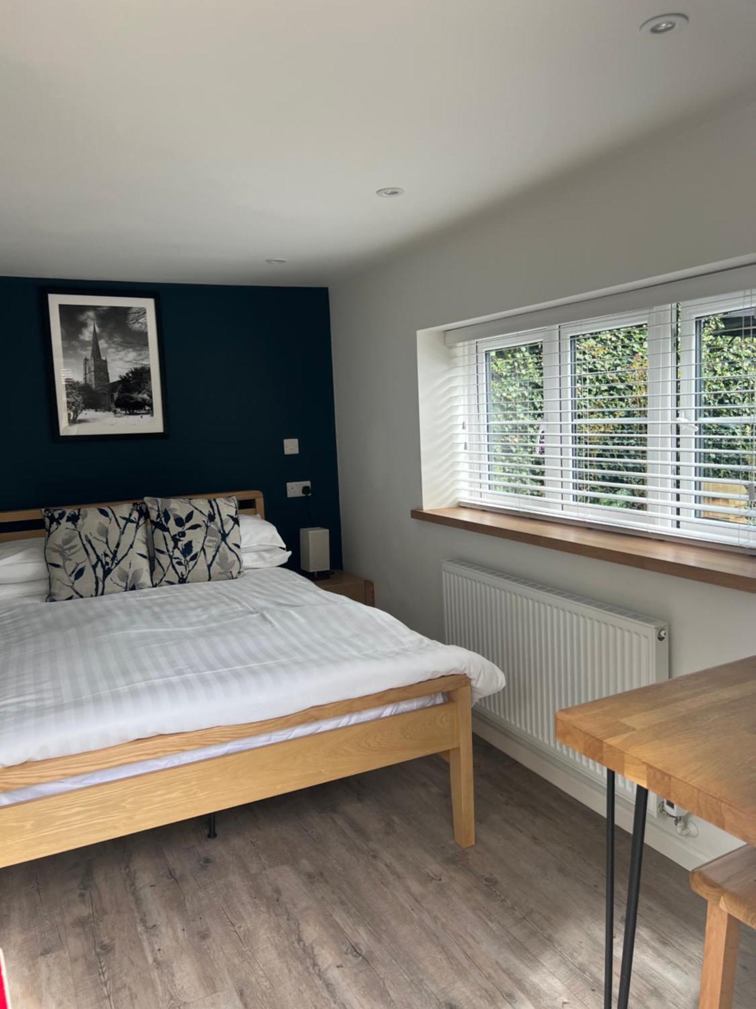 Priory Tearooms Burford With Rooms Екстериор снимка