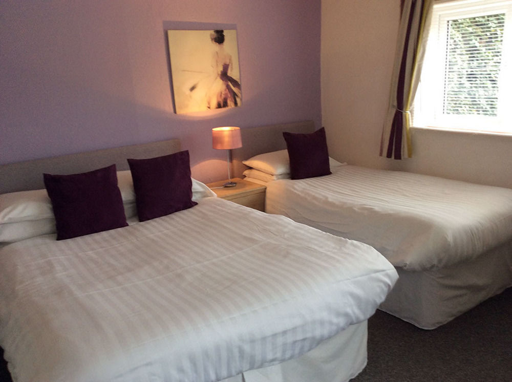 Priory Tearooms Burford With Rooms Екстериор снимка